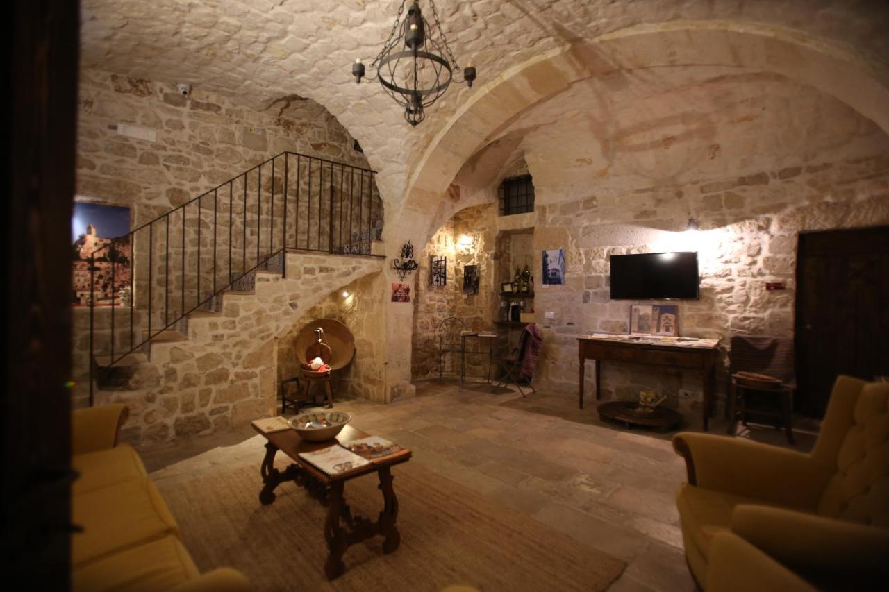 Case-Grotte Degli Avi, Esperienza Abitativa In Grotta Модика Екстериор снимка